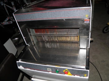 universelle Aufschnittmaschine für verschiedene Produkte